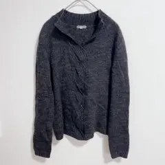 Ｖネックニット　ウール100% ケーブル柄　ミックスカラー　黒　グレー