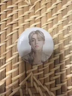 seventeen セブチカフェ　エスクプス　缶バッジ