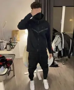 NIKEテックフリースセットアップ