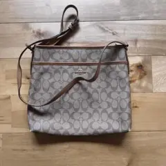 COACH シグネチャー ショルダーバッグのサムネイル