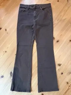 【GU】フレアジーンズ