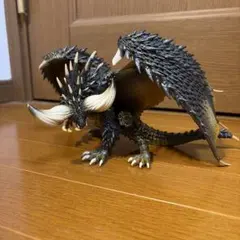 ネルギガンテ フィギュア 一番くじ 箱無し本体のみ