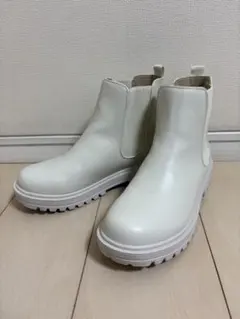 ホワイト チェルシー ブーツ 合成皮革