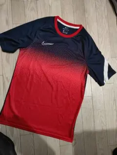 NIKE　ナイキ　トレーニングウェア　ランニングウェア　サッカーウェア　ピステ