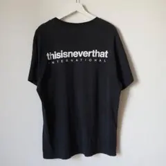 thisisneverthat バックロゴ Tシャツ ブラックのサムネイル