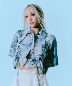 【美品】HARE　ARTflowerレースアップシャツ　ライトグレー　ブラウスのサムネイル