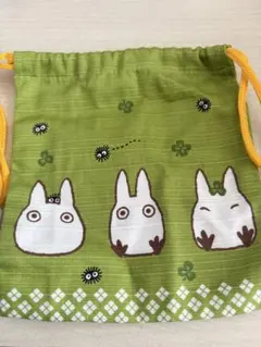 スタジオジブリ　となりのトトロ　小トトロ　巾着