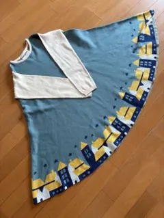 【最終価格】Aライン　ワンピース　ニット　130 おうち柄　美品