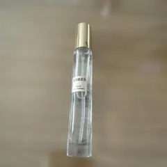 新品未使用 AHRES サウンド スキン パフューム8mL #SAYU 香水 - メルカリ