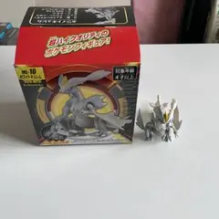 タカラトミー ホワイトキュレム フィギュア.