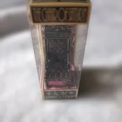 山手八番館の「サターンの椅子」のミニチュアキーホルダー