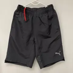 PUMA ブラック ショートパンツ 140