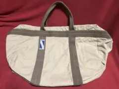 Item thumbnail for item 917add93-bb12-4c11-9a4c-7786c0f00162