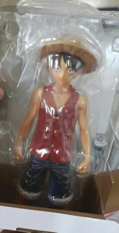 ワンピース　一番くじ ルフィ B賞ローソン　フィギュア