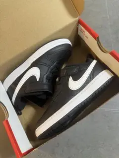 新品・未使用NIKE コート バーロウ LOW 2 TDV ブラック 16cmのサムネイル