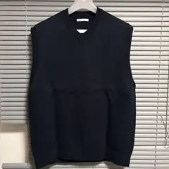 ZARA Vネックベスト 未使用品