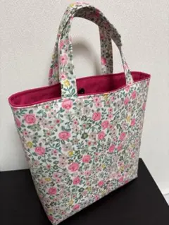 【可愛い小花】キャスキッドソン　ラミネート　トートバッグ　ハンドメイド　②