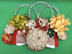 つまみ細工　髪飾り　オレンジ、ベージュ系