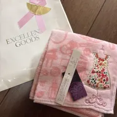 リバティ　ハンドタオル
