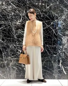 2025秋冬新作 トゥモローランドBallsey フェザーヤーン ペプラムベスト