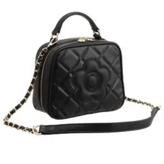 【MARY QUANT】スクエアキルトデイジーパッチ 2WAY ショルダーバッグ