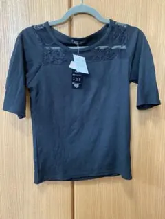 新品　レースカットソー