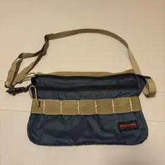 【時間限定】UA別注　BRIEFINGサコッシュ　USA製のサムネイル