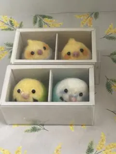 羊毛フェルト ミニオカメインコちゃんのミニ梅雨飾り - メルカリ