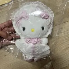 サンリオ ホワイトフリルデザインシリーズ　ハローキティ マスコット