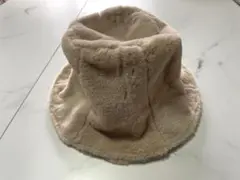 【新品未使用品】earth ベージュ ファーバケットハット