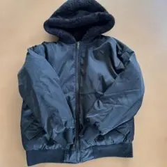 11月26日廃棄の為値下げ。ブラックフード付きリバーシブル。