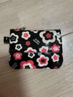 新品タグ付き マリークワント ティッシュケース ポーチ ブラック ピンク