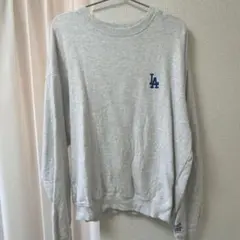 LAロゴ刺繍 グレー 長袖スウェット