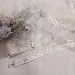 花柄　インド刺繍 スマホショルダーストラップ