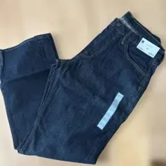 GU レギュラーフィットストレートジーンズ 33