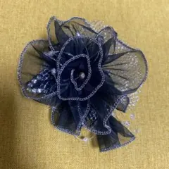 コサージュ　花モチーフ　ケース付き