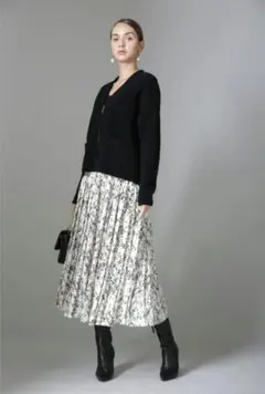 現行品✨Pinky&Dianne 接結ブークレニットブルゾン 完売品 ラクーン