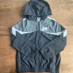 NIKE ウインドブレーカー