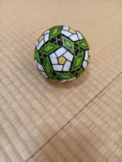 サッカーボール模様の置物