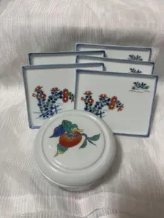 花柄と果物デザインの食器セット