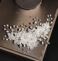 ウェディングヘッドドレス 花とクリスタル