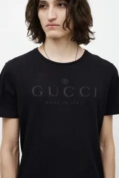 GUCCI ブラック ロゴTシャツのサムネイル