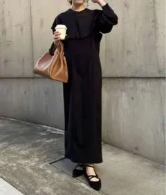 カプリシュレマージュ　ケープ付きキャミワンピース(ブラック)