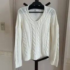 AZUL-BASIC ホワイト ニットセーター Sサイズ