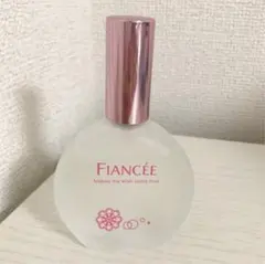 フィアンセ パルファンドトワレ ピュアシャンプーのサムネイル