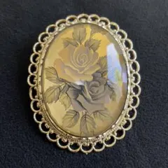 【14】オーバルデザイン　薔薇のブローチ　レトロ　ヴィンテージ