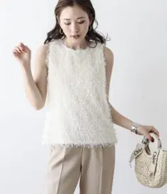美品】【60%OFF】Mystrada ふわふわフェザープルオーバー 白 S - メルカリ