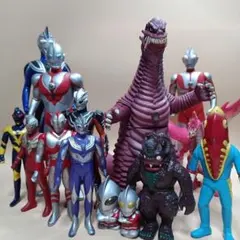 レッドキング＆ゴモラ（バンダイ）ビッグサイズソフビフィギュア２体セット レッドキング＆ゴモラ（バンダイ）ビッグサイズソフビフィギュア