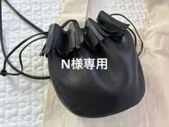 [新品未使用] Aeta アエタ 巾着レザーバッグ DA110 ⠀ Aeta HANDLE POUCH : S [DA110] アエタの新作、巾着バッグ