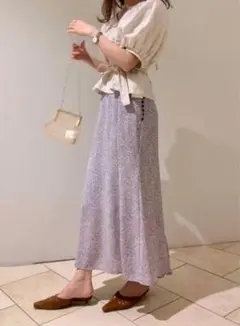 スナイデル　リバティプリントバックフレアスカート ラベンダー　花柄